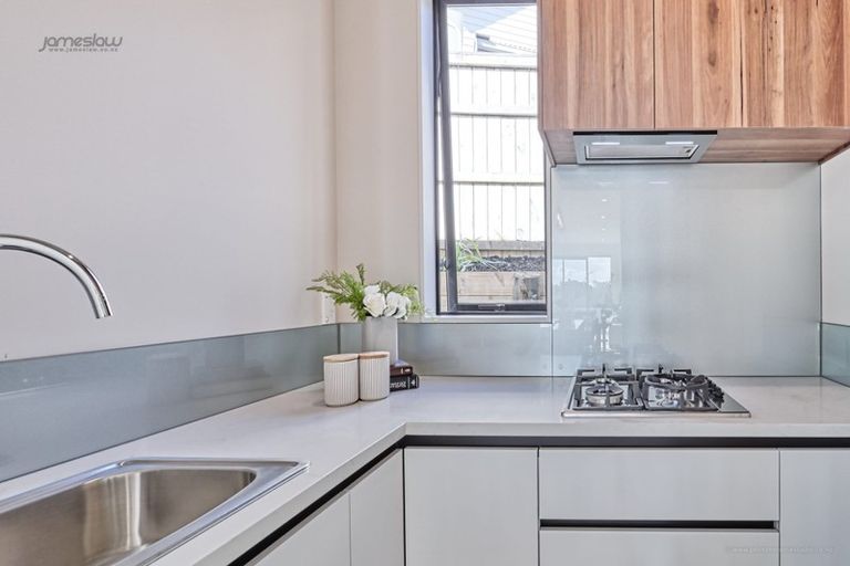 Photo of property in 11 Keiha Crescent, Massey, Auckland, 0614