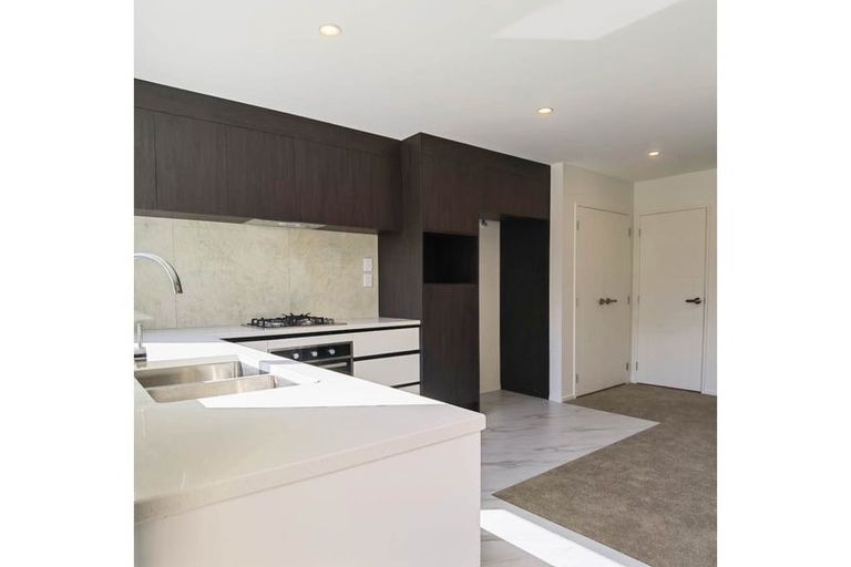 Photo of property in 22b Poruru Close, Papakura, 2110