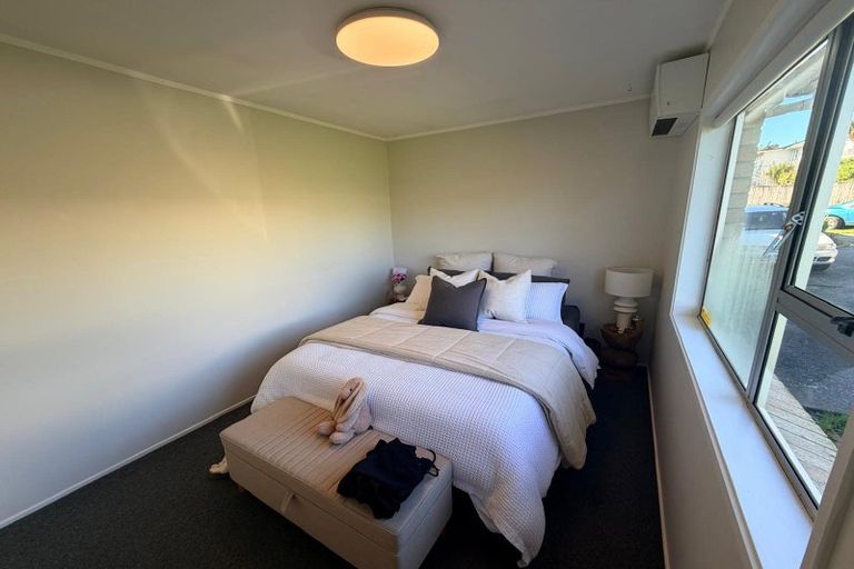 Photo of property in 2/43 Stott Avenue, Birkdale, Auckland, 0626