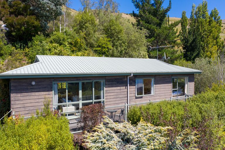 Photo of property in 13 Edinburgh Street, Roxburgh, 9500