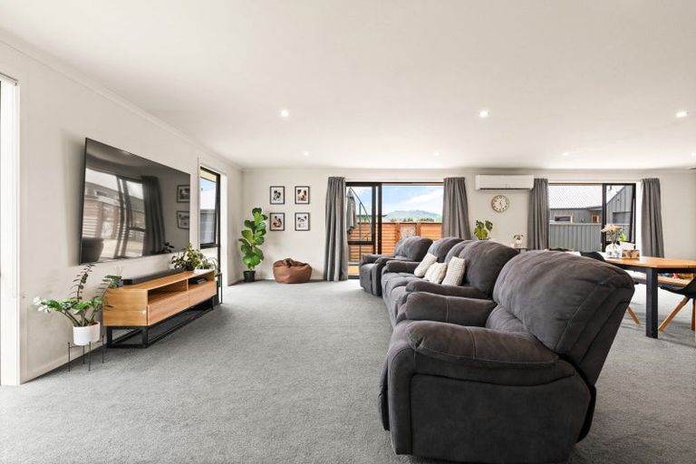 Photo of property in 6 Silverview Place, Mosgiel, 9024