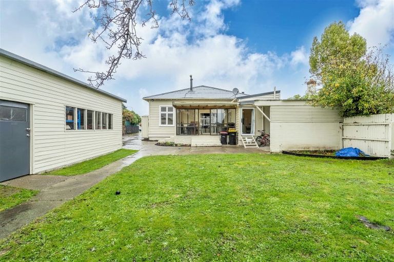 Photo of property in 32 Collingwood Street, Strathern, Invercargill, 9812