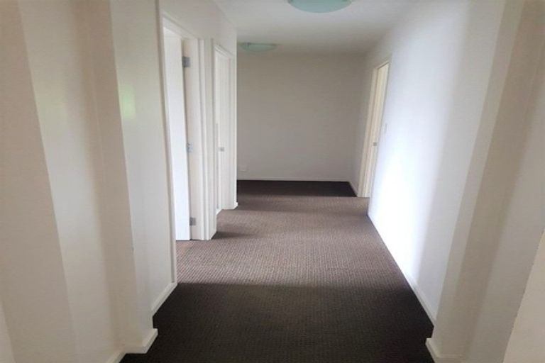 Photo of property in 48 Tongariro Drive, Aotea, Porirua, 5024