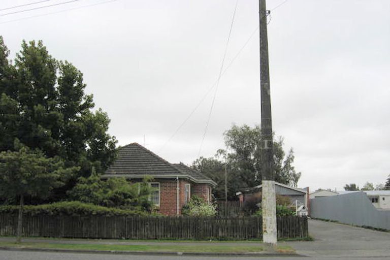 Photo of property in 122 Mcmurdo Street, Tinwald, Ashburton, 7700