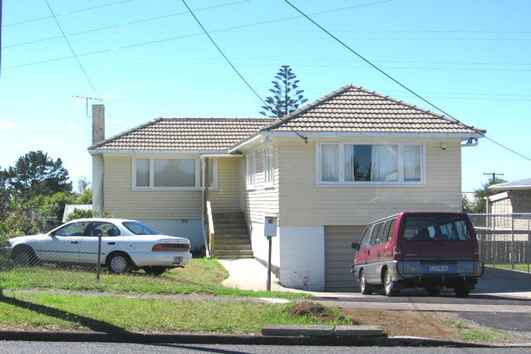 Photo of property in 13 Brains Road, Kelston, Auckland, 0602