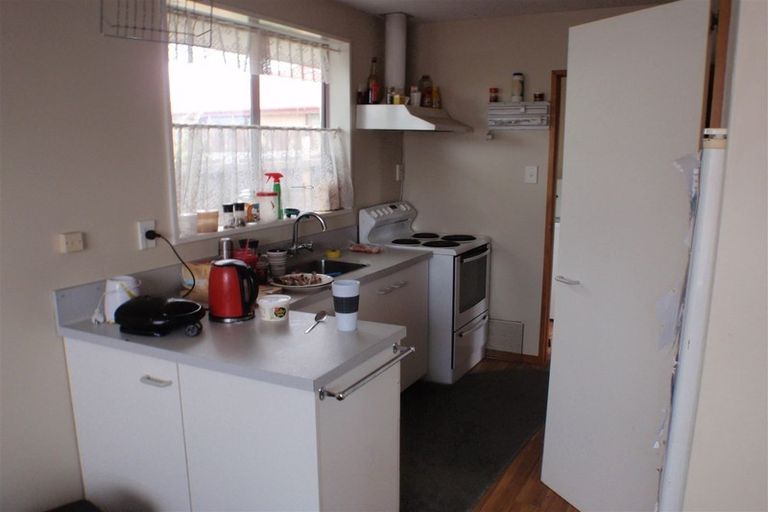 Photo of property in 2/24 Mchaffies Place, Wainoni, Christchurch, 8061