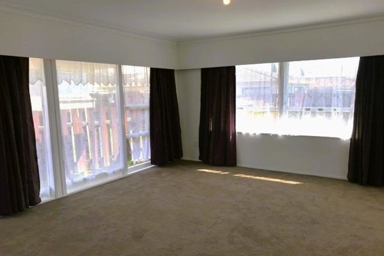 Photo of property in 2/25 Wellington Street, Papakura, 2110