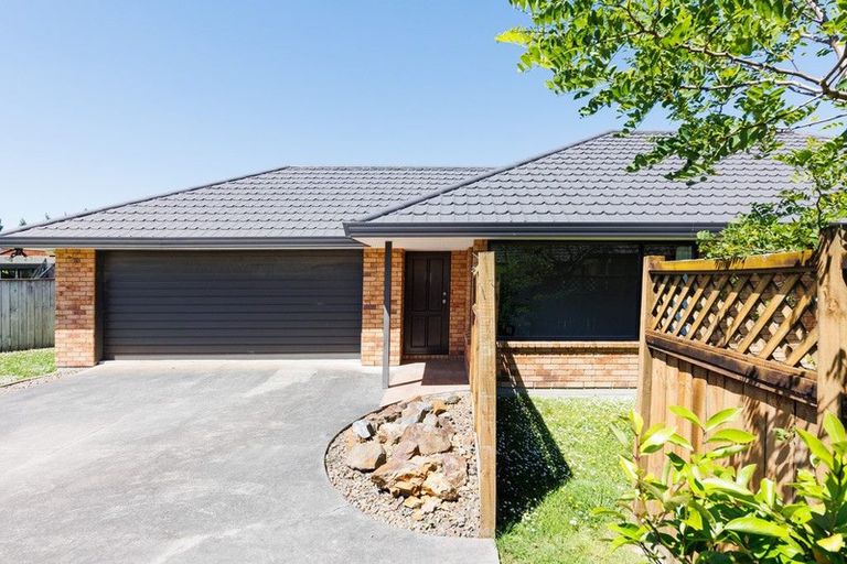 Photo of property in 9 Alpine Grove, Kelvin Grove, Palmerston North, 4414