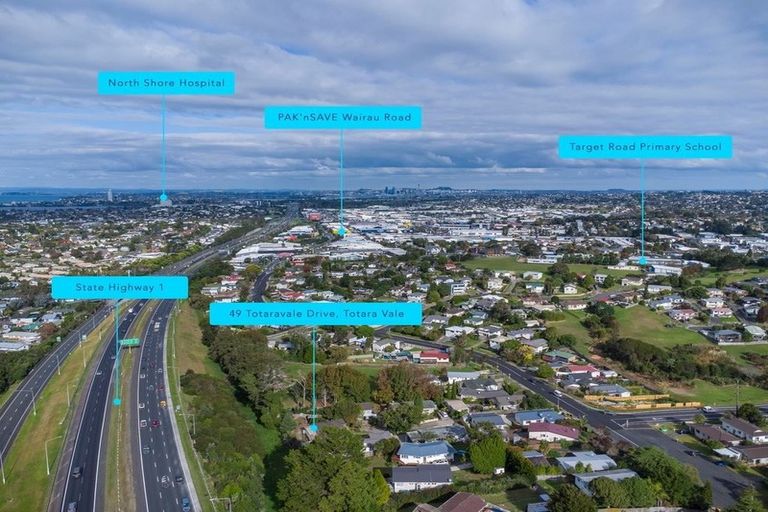 Photo of property in 49 Totaravale Drive, Totara Vale, Auckland, 0629