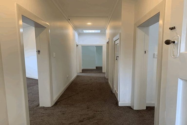 Photo of property in 43 Plunket Street, Kelburn, Wellington, 6012