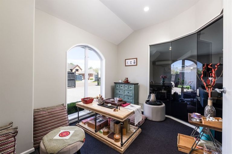 Photo of property in 10 Lady Nugent Lane, Halswell, Christchurch, 8025