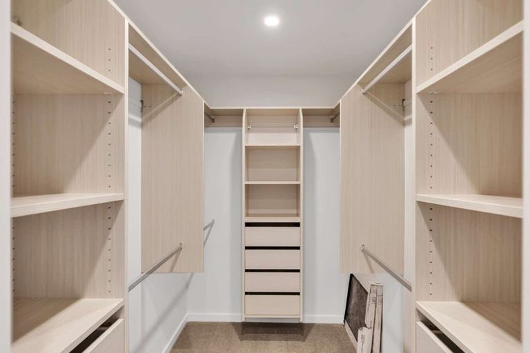 Photo of property in 1 Gilbert Place, Sydenham, Christchurch, 8023