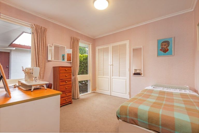 Photo of property in 10 Chilton Grove, Hokowhitu, Palmerston North, 4410