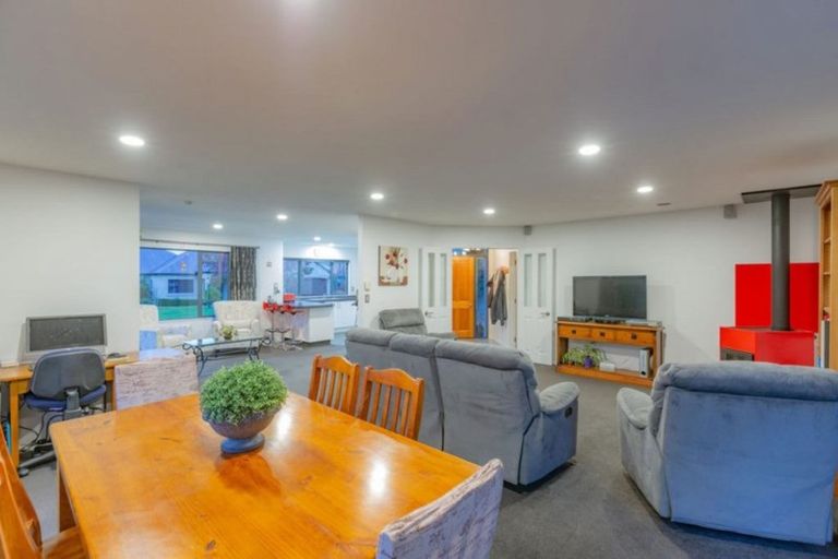 Photo of property in 18 Heritage Crescent, Richmond, 7020