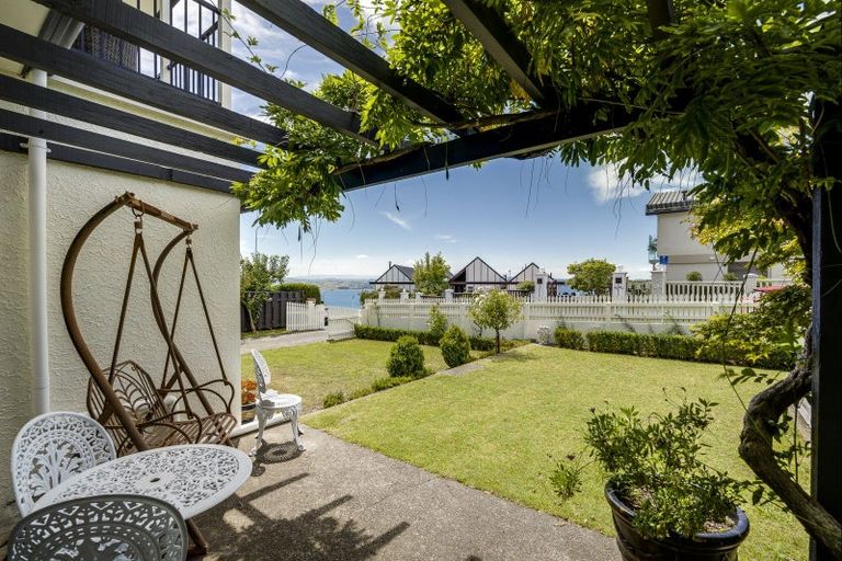 Photo of property in 125 Thompson Road, Bluff Hill, Napier, 4110