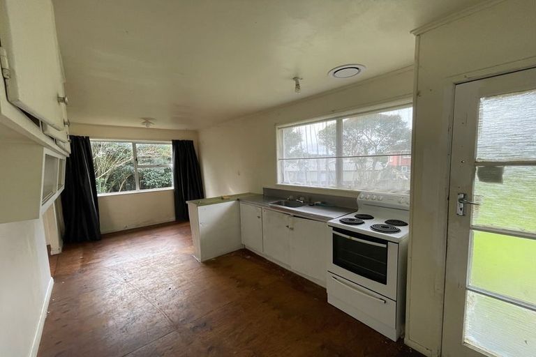 Photo of property in 35 Beeston Crescent, Manurewa, Auckland, 2102