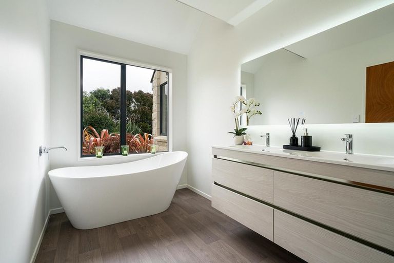 Photo of property in 105 Round Hill Road, Karitane, Waikouaiti, 9471