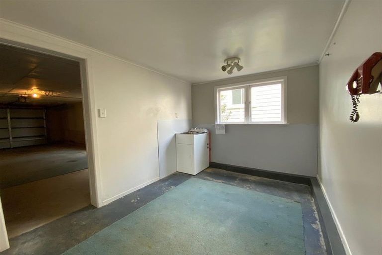 Photo of property in 150 Sunset Road, Unsworth Heights, Auckland, 0632