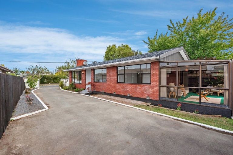 Photo of property in 33 Martbern Crescent, Bishopdale, Christchurch, 8053