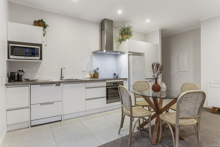 Photo of property in 20 Mollusc Road, Hobsonville, Auckland, 0616