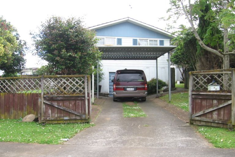 Photo of property in 24 Catkin Crescent, Papatoetoe, Auckland, 2025