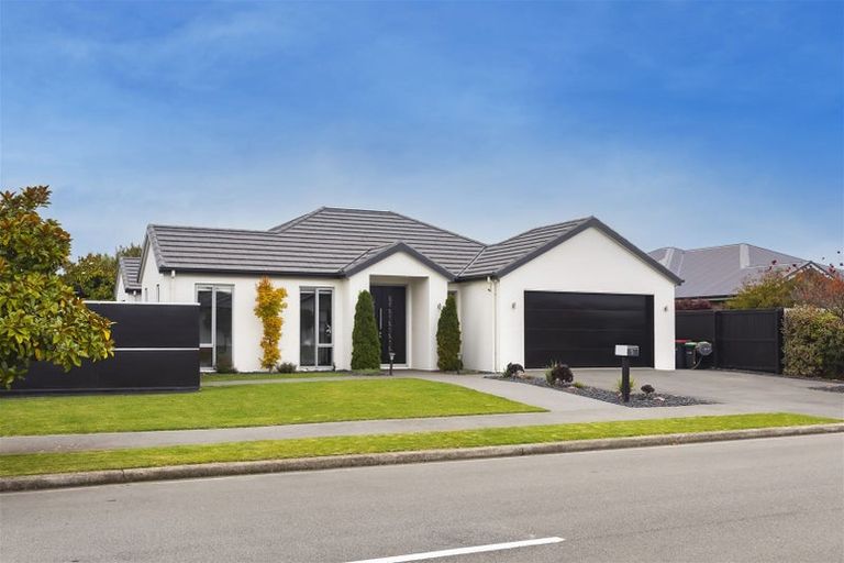 Photo of property in 5 Torrey Pines, Waimairi Beach, Christchurch, 8083