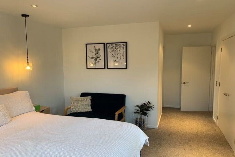 Photo of property in 22 Frye Crescent, Albert Town, Wanaka, 9305