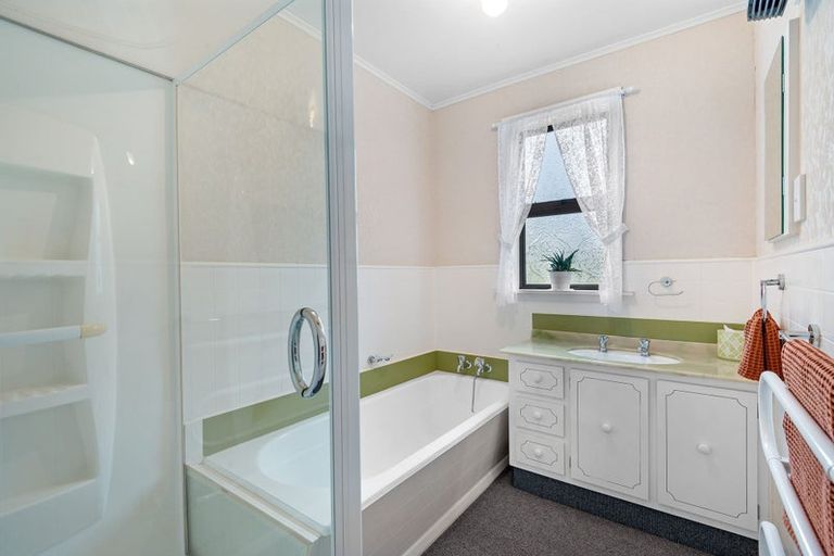 Photo of property in 806 Outram-mosgiel Road, Riverside, Outram, 9073