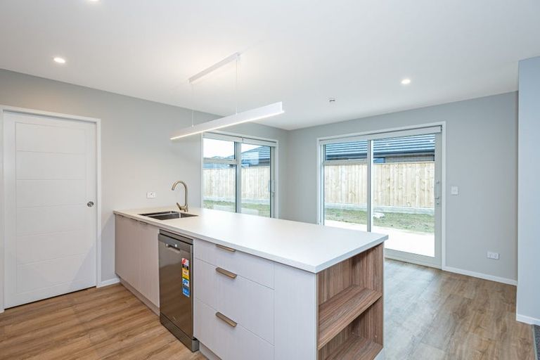 Photo of property in 13 Echo Street, 4702