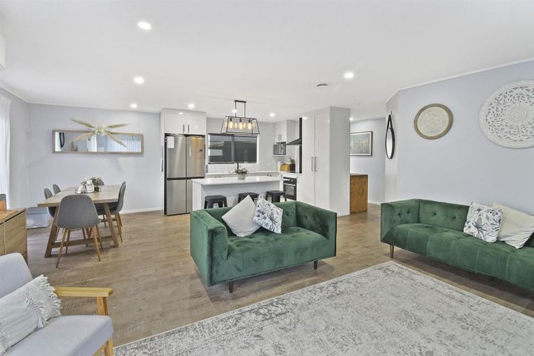 Photo of property in 13a Clarice Place, Takanini, 2112