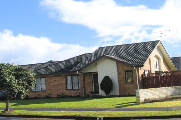 Photo of property in 1 Sheldon Place, Burswood, Auckland, 2013