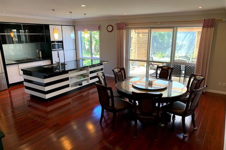 Photo of property in 37a Dominion Street, Takapuna, Auckland, 0622