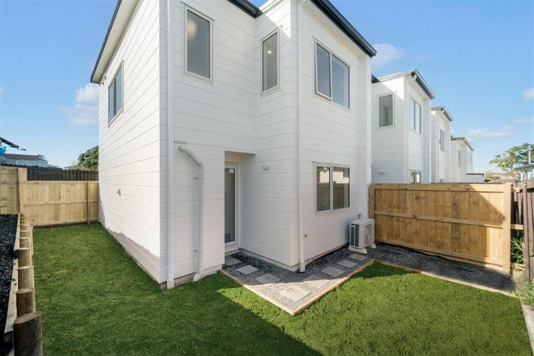 Photo of property in 12c Caserta Place, Clover Park, Auckland, 2023