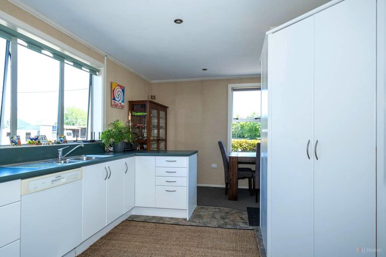 Photo of property in 114 Waihao Back Road, Waimate, 7979