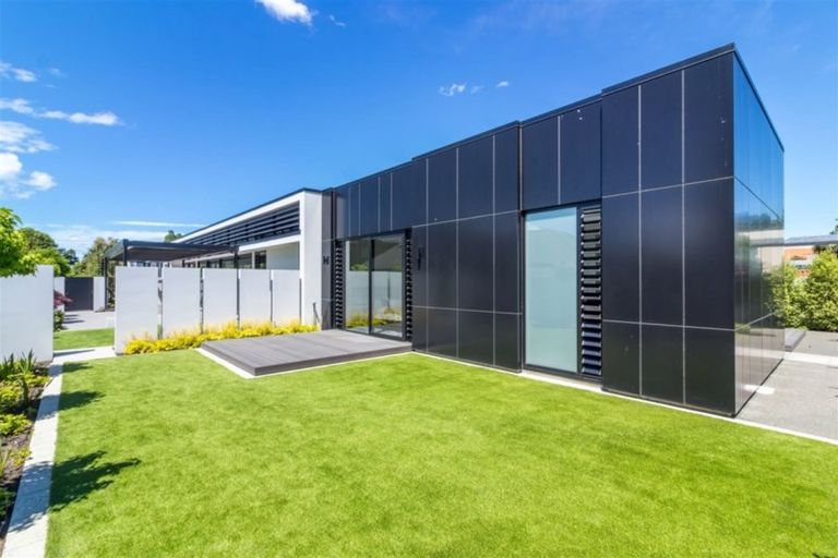 Photo of property in 31 Waiwetu Street, Fendalton, Christchurch, 8052