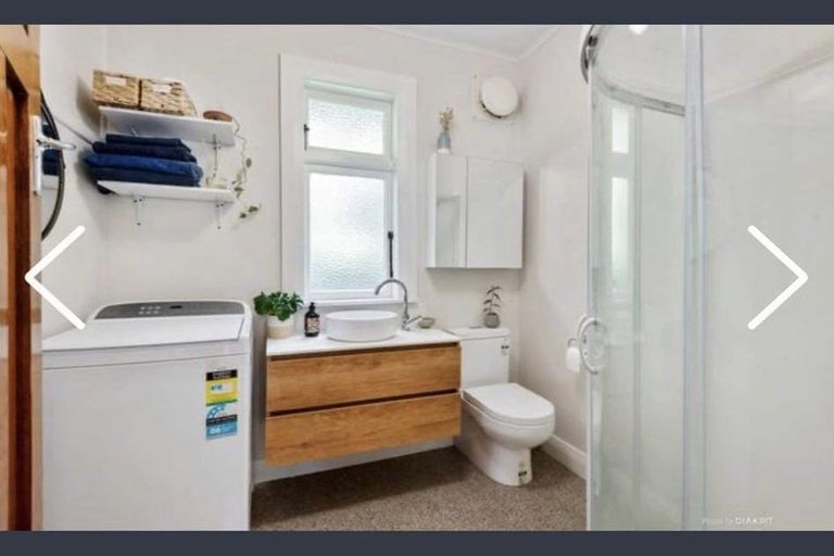 Photo of property in 14 Queens Drive, Kilbirnie, Wellington, 6022