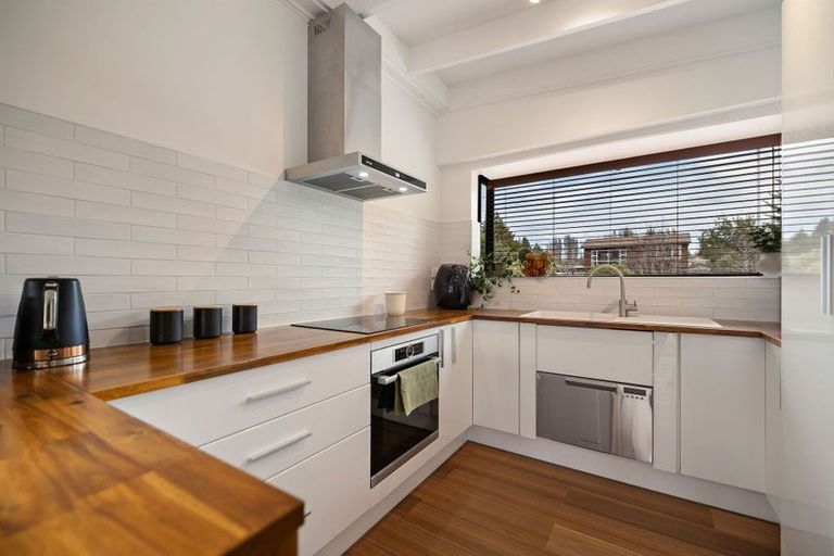 Photo of property in 157 Kent Street, Kingston, Athol, 9793