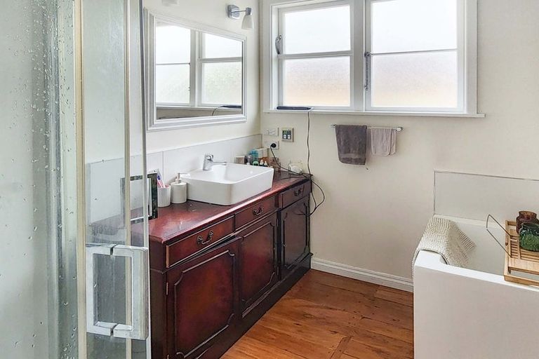 Photo of property in 21 Bristol Street, Trentham, Upper Hutt, 5018