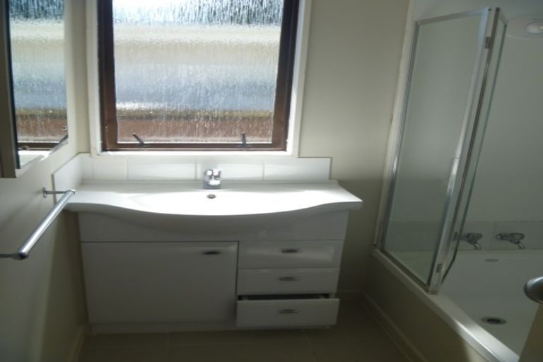 Photo of property in 2/59 Fernaig Street, Papakura, 2110