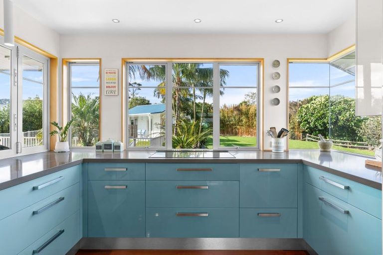 Photo of property in 92 Ritchie Road, Parua Bay, Whangarei, 0174