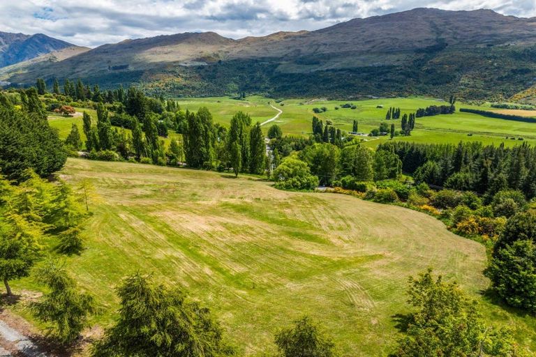 Photo of property in 60 Dalefield Road, Dalefield, Queenstown, 9371