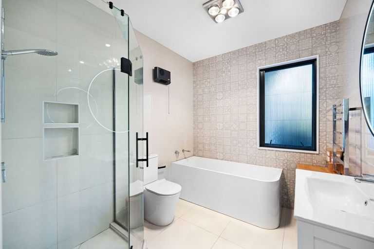 Photo of property in 5 Otto Lane, Pokeno, 2402