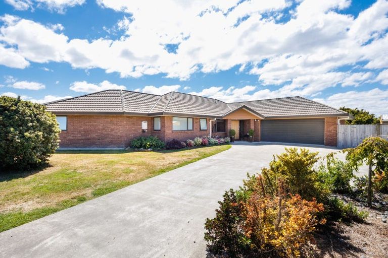 Photo of property in 92 Mount Taylor Drive, Feilding, 4775