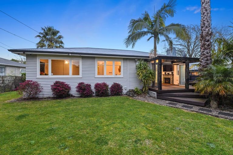 Photo of property in 17 Kingsway Crescent, Forest Lake, Hamilton, 3200