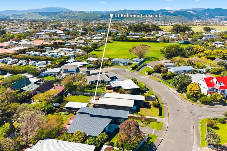 Photo of property in 13 Bahama Crescent, Paraparaumu Beach, Paraparaumu, 5032