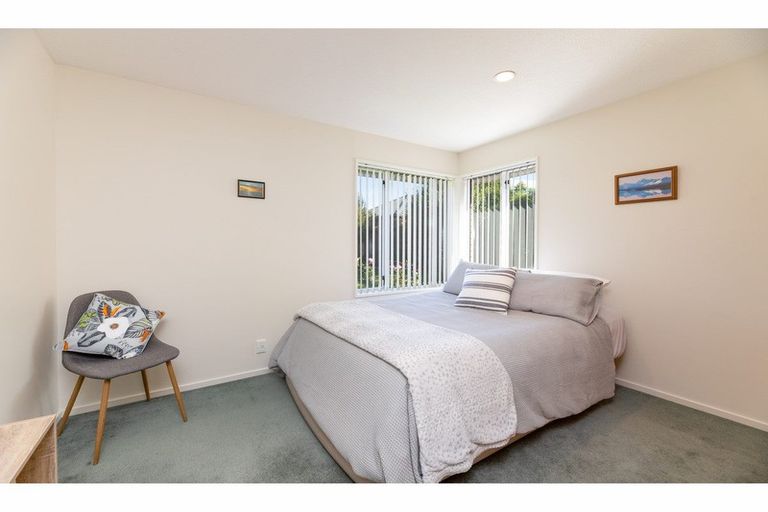 Photo of property in 16 Fuchsia Place, Halswell, Christchurch, 8025