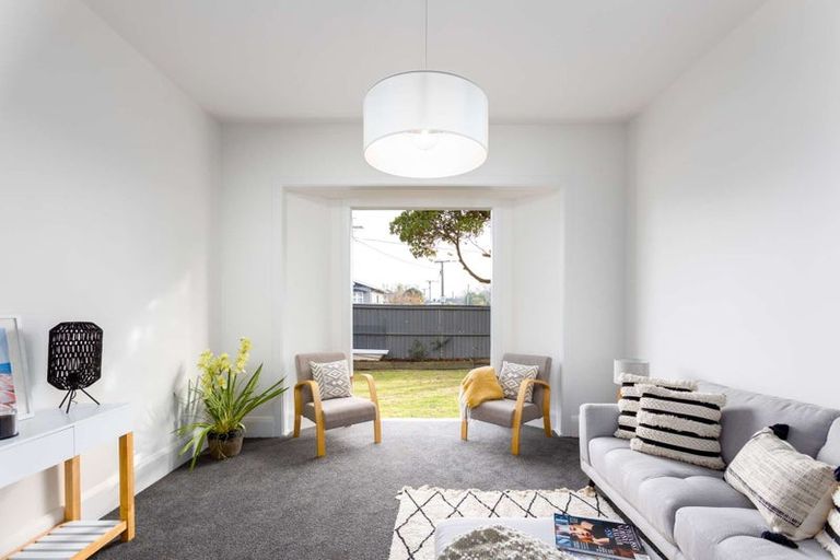 Photo of property in 214 Westminster Street, Mairehau, Christchurch, 8013