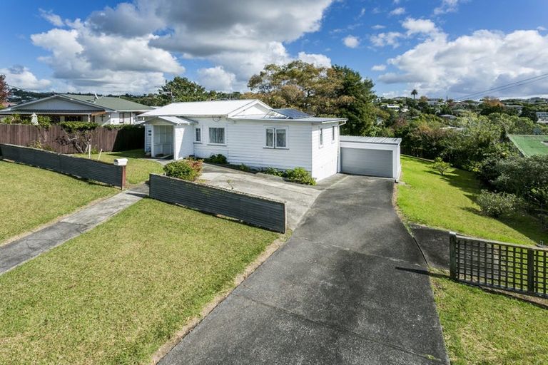 Photo of property in 21 Philson Terrace, Browns Bay, Auckland, 0630