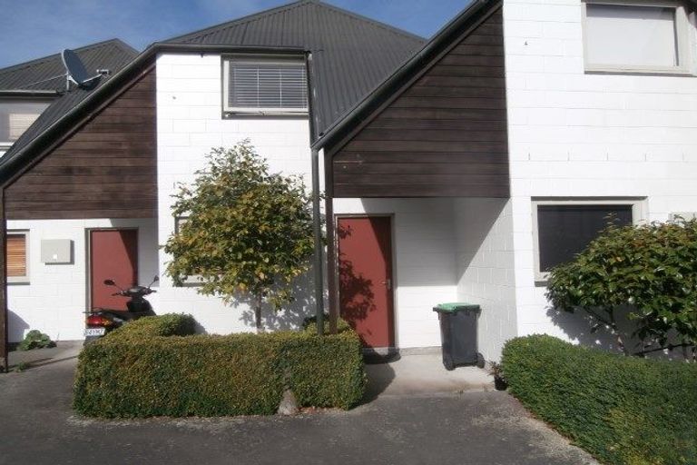 Photo of property in 2/30 Clissold Street, Merivale, Christchurch, 8014