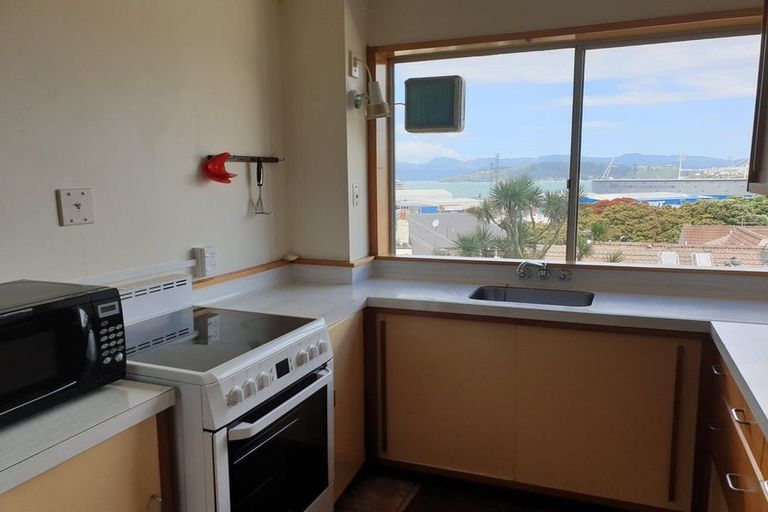 Photo of property in Mansfield Towers, 1 Grant Road, Thorndon, Wellington, 6011